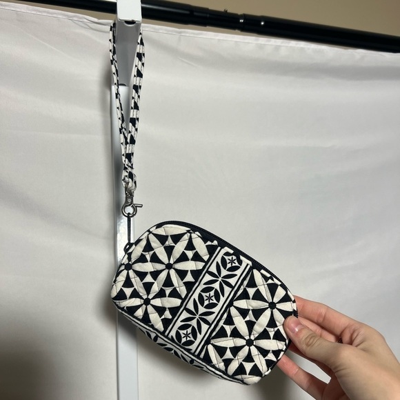 Stephanie Dawn Gadget Wristlet Kaleidoscope - Picture 1 of 8